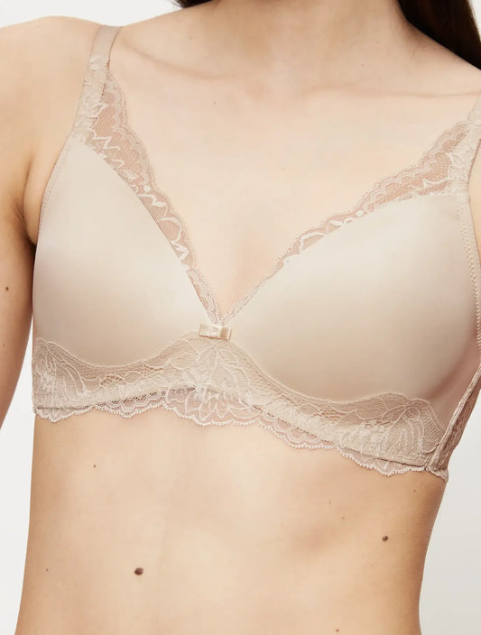 Triumph Amourette Charm P-Non-wired Bra-Creamy Dream